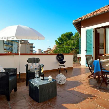 Casa Con Grande Terrazza, Ac, Wifi, Posto Auto E Vicino Al Mare Villa Imperia Ngoại thất bức ảnh