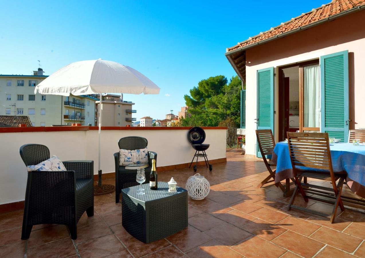 Casa Con Grande Terrazza, Ac, Wifi, Posto Auto E Vicino Al Mare Villa Imperia Ngoại thất bức ảnh